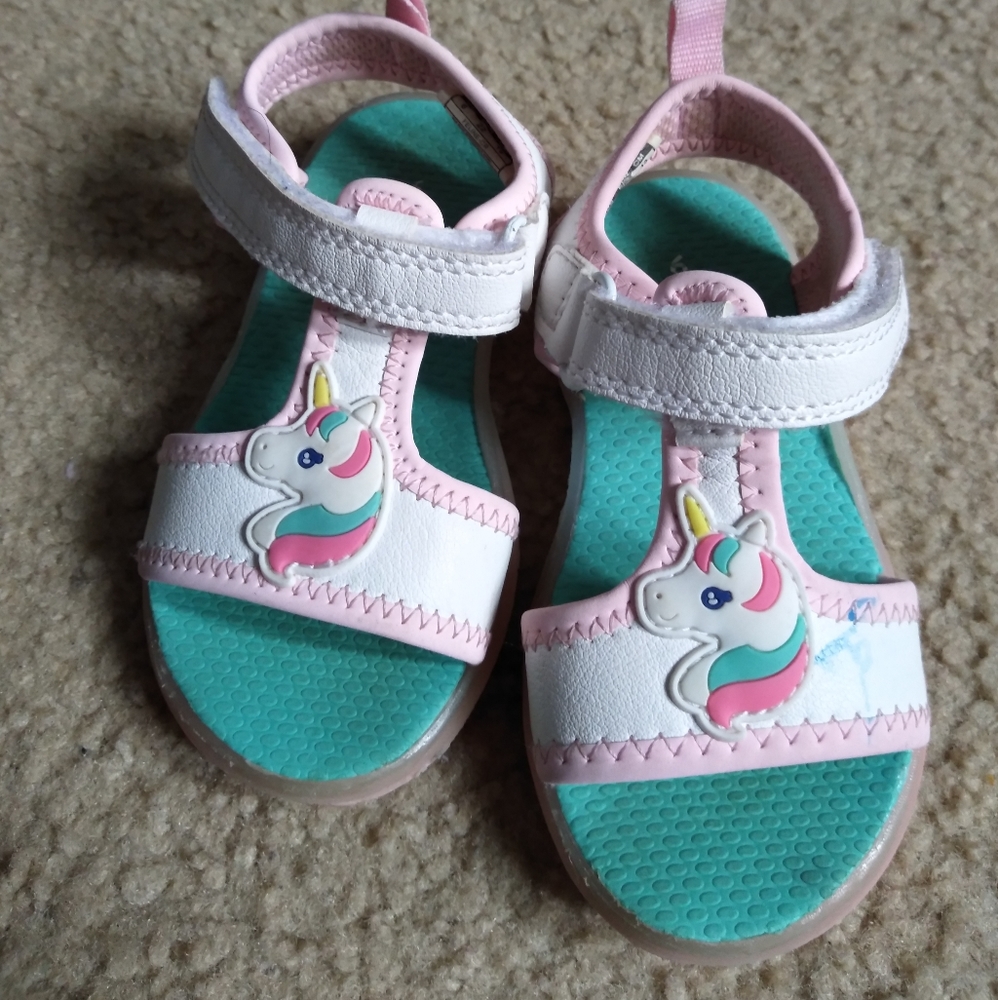 Carter's troddler girl's sandals of lights